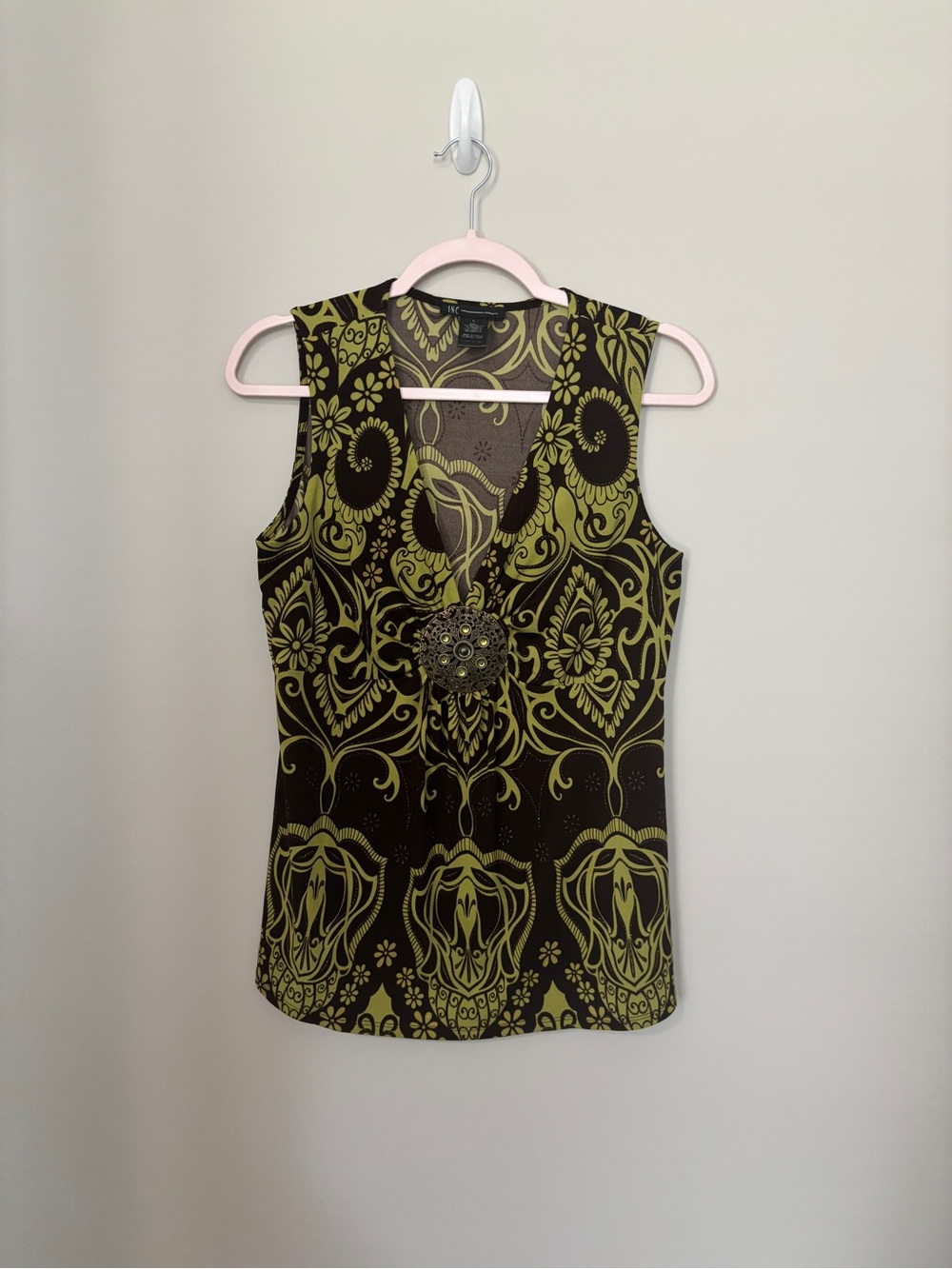 INC International Concepts Olive and Black Sleeveless V-Neck Too with Medallion